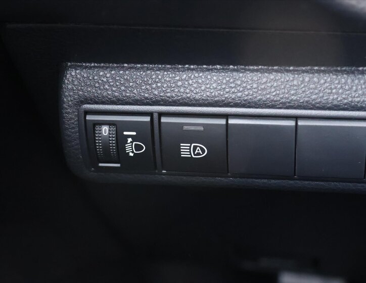 Toyota Corolla Sedan / Limuzína 1,8 l 72 kw