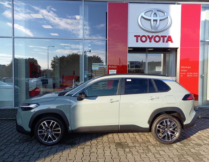 Toyota Corolla Cross 3