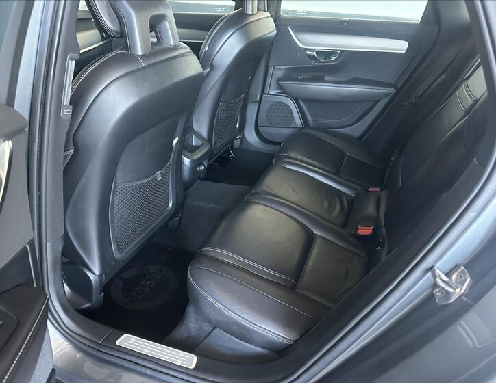 Volvo V90 Kombi 2,0 l 140 kw