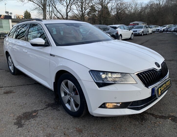 Škoda Superb Kombi 2,0 l 140 kw