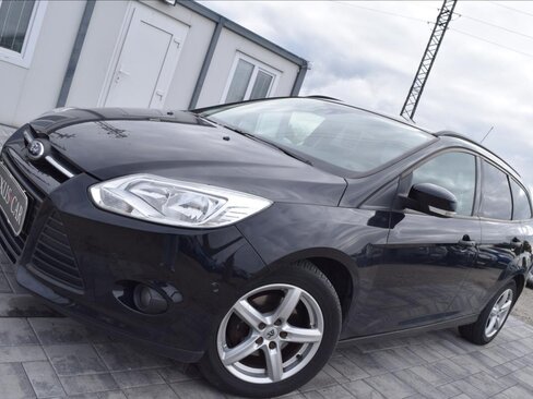 Ford Focus Kombi 998,0 92 kw