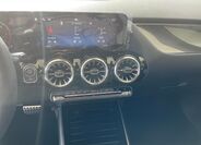 Mercedes-Benz GLA 12