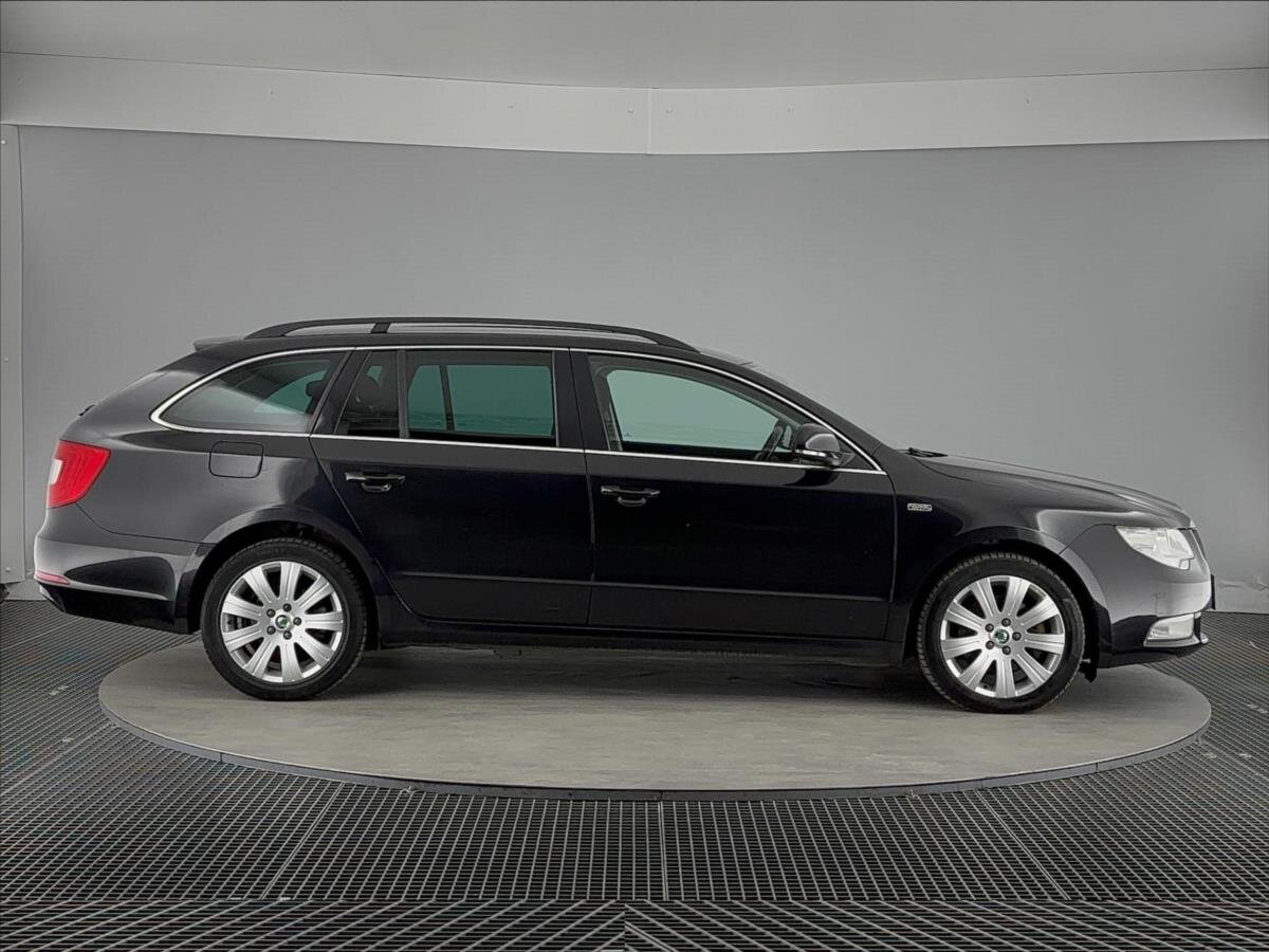 Škoda Superb Kombi 2,0 l 103 kw