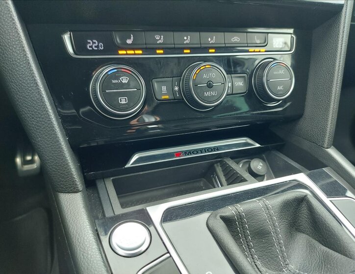 Volkswagen Passat 40