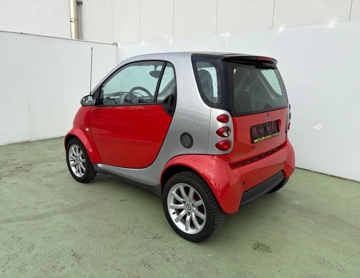 Smart Fortwo Kupé 698,0 45 kw