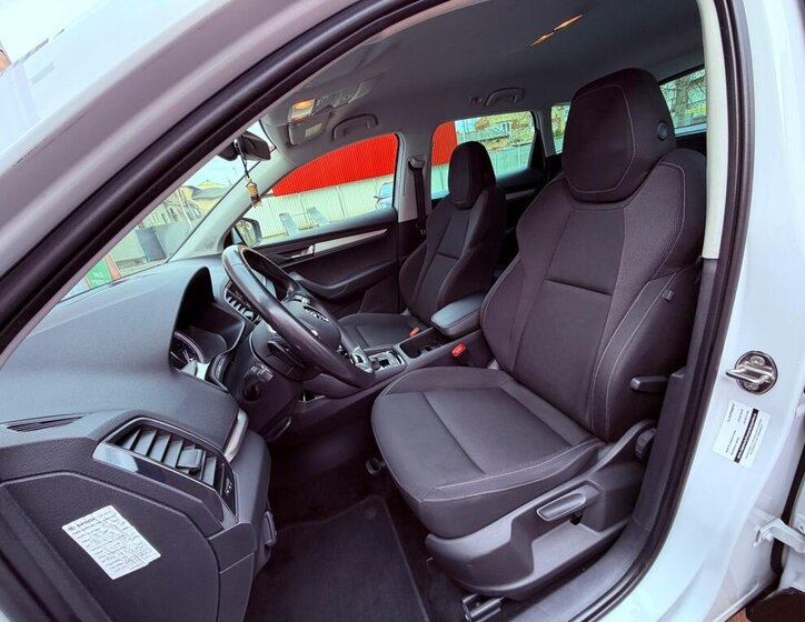 Škoda Karoq SUV / Terénní 2,0 l 85 kw