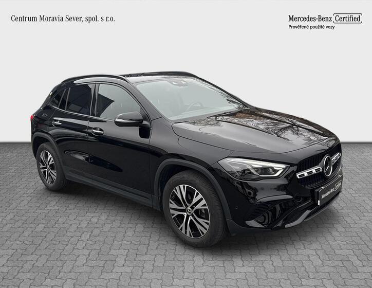 Mercedes-Benz GLA 7