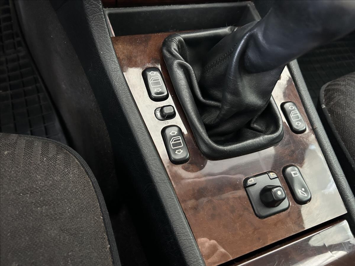 Mercedes-Benz Třídy C Kombi 2,0 l 141 kw