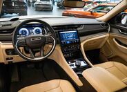 Jeep Grand Cherokee 24