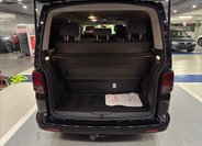 Volkswagen Multivan 5