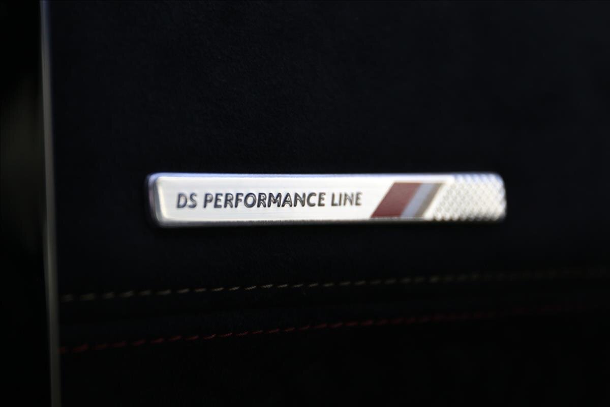 DS Automobiles DS7 Crossback Kombi 2,0 l 130 kw