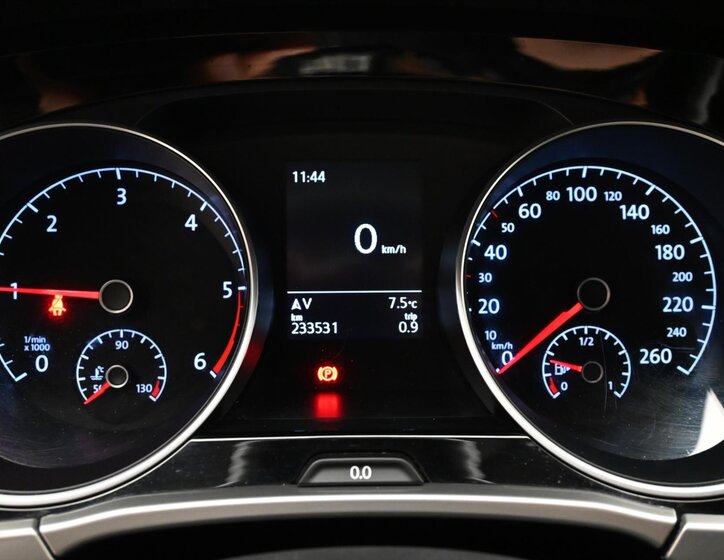 Volkswagen Touran MPV 1,6 l 85 kw