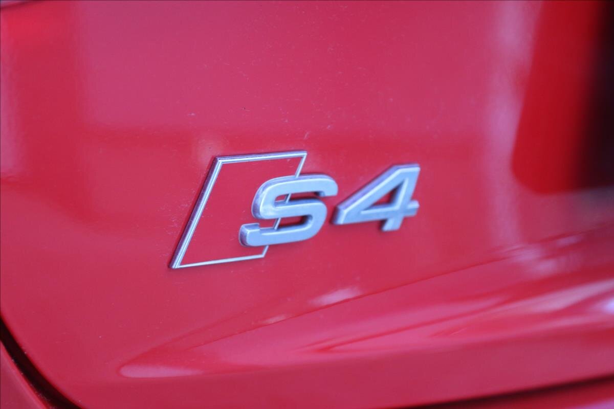Audi S4 Sedan 3,0 l 245 kw