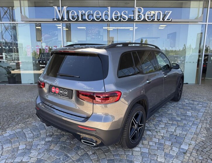 Mercedes-Benz GLB 26