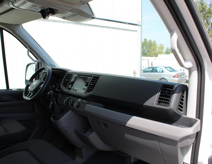 Volkswagen Crafter 10