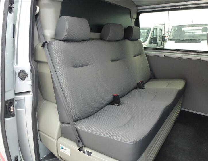 Volkswagen Transporter 23