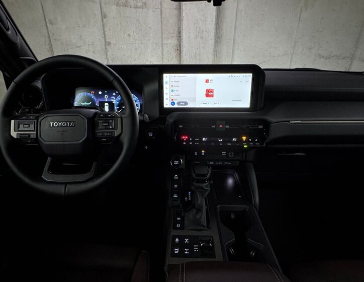 Toyota Land Cruiser 14