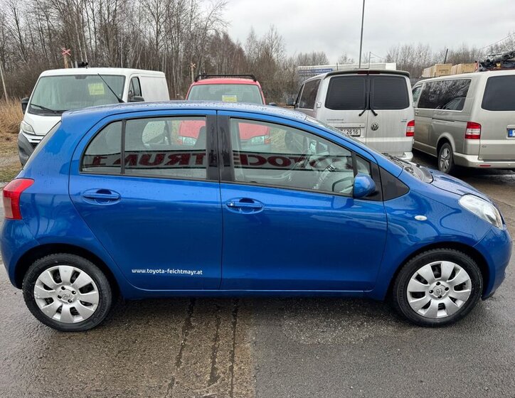 Toyota Yaris Hatchback 998,0 51 kw