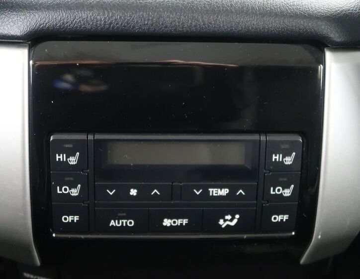 Toyota Land Cruiser 18