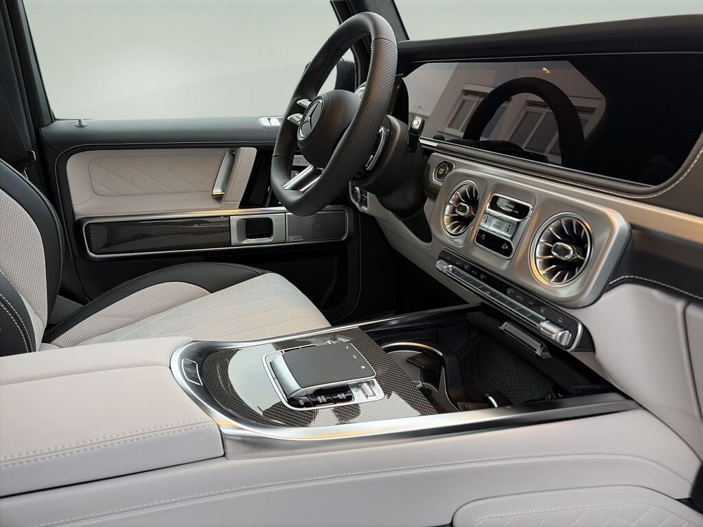 Mercedes-Benz Třídy G SUV 0,0 432 kw