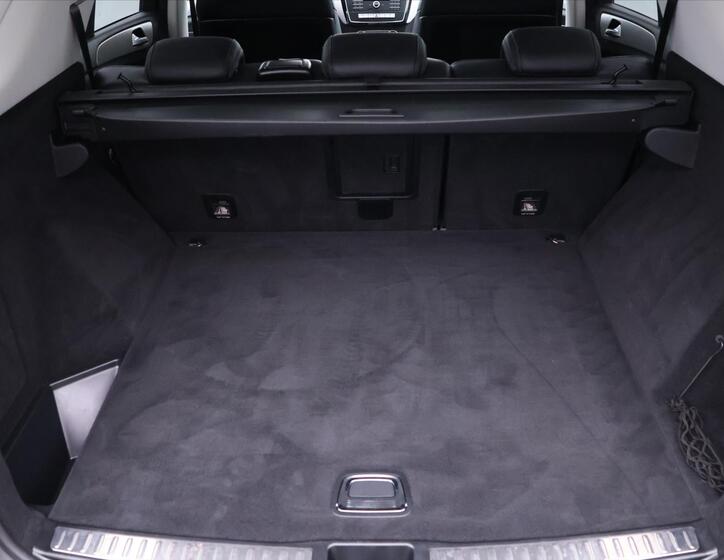 Mercedes-Benz GLE 10