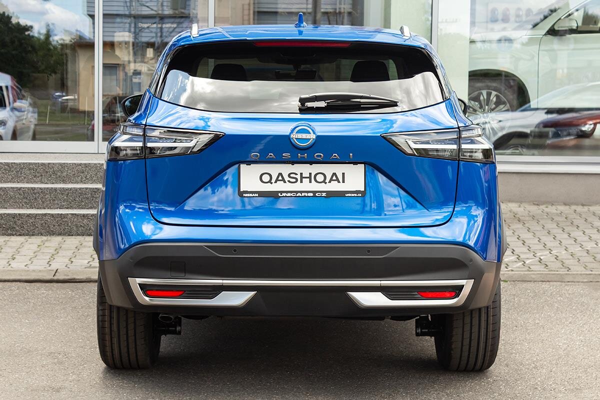 Nissan Qashqai SUV / Terénní 1,3 l 116 kw
