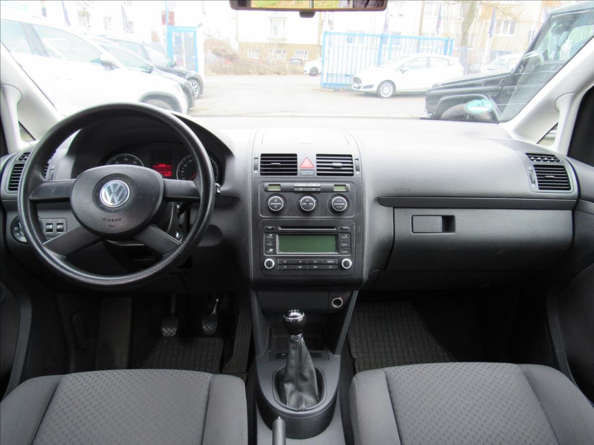 Volkswagen Touran Kombi 1,6 l 75 kw