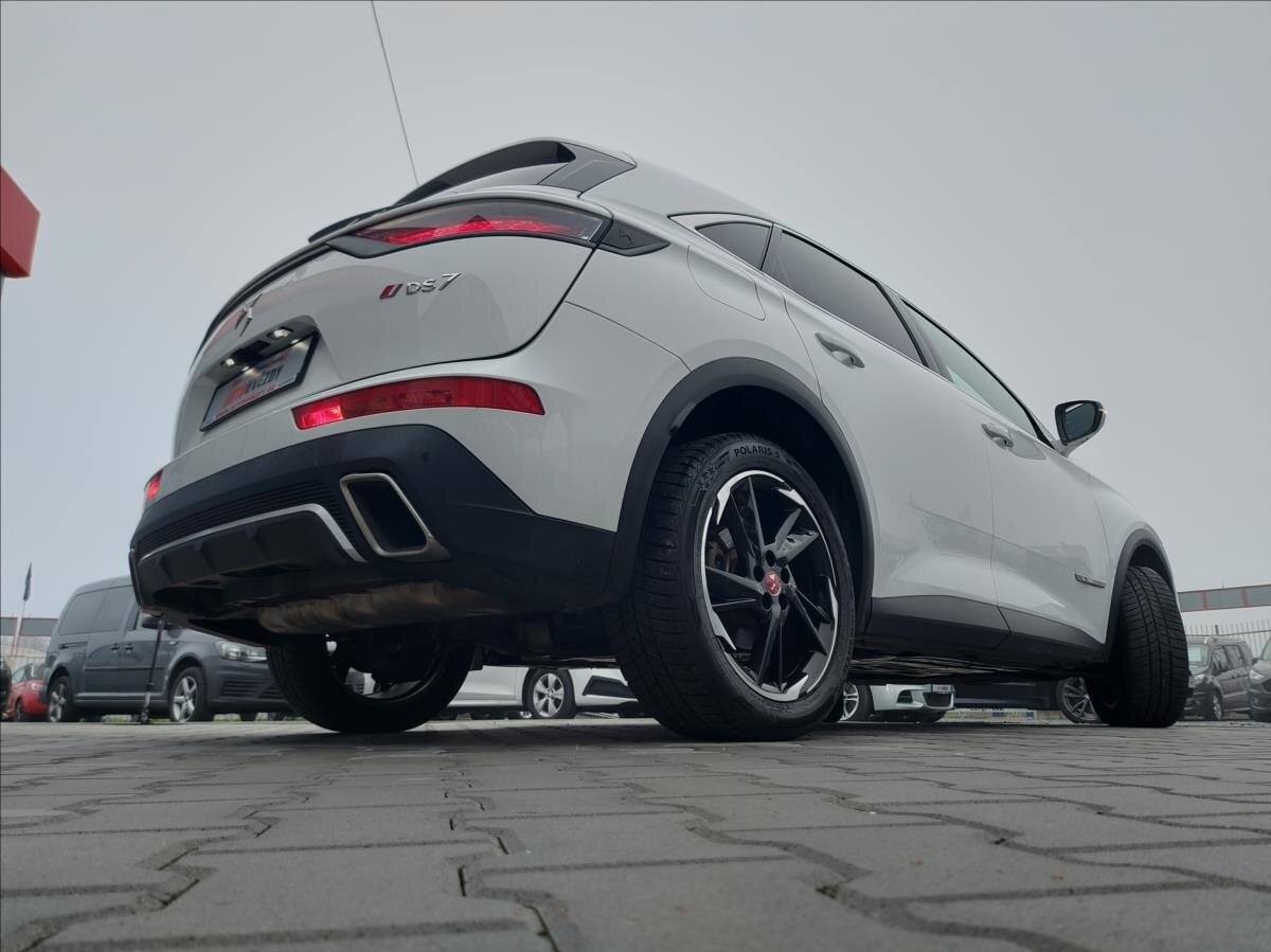 DS Automobiles DS7 Crossback