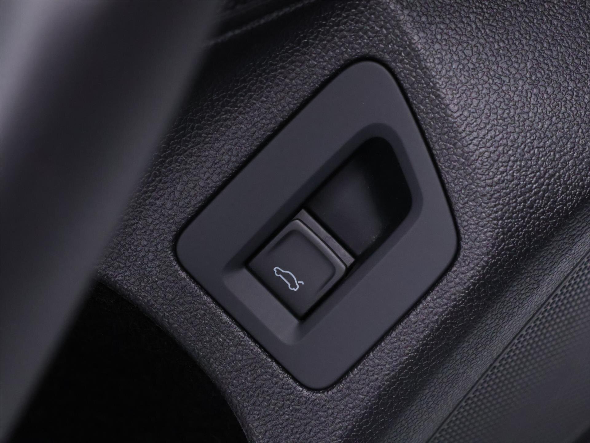 Volkswagen Arteon Kombi 2,0 l 206 kw