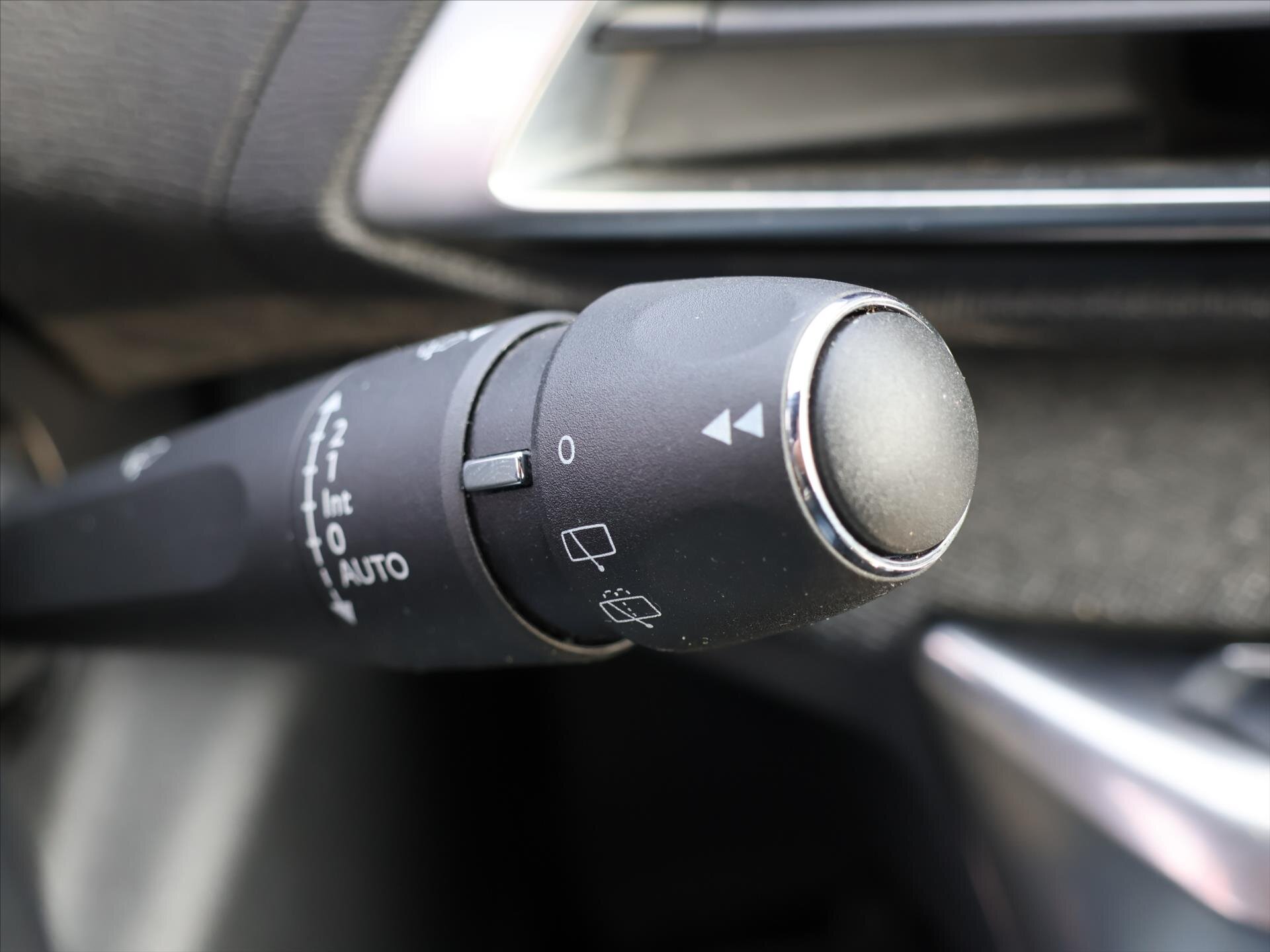 Peugeot 5008 SUV / Terénní 1,2 l 96 kw