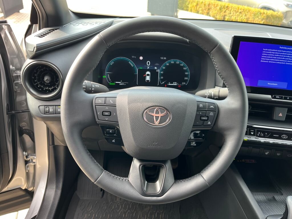 Toyota C-HR SUV / Terénní 2,0 l 112 kw