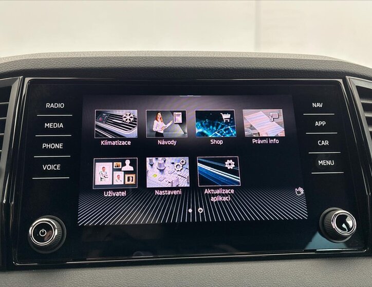 Škoda Karoq SUV / Terénní 1,5 l 110 kw