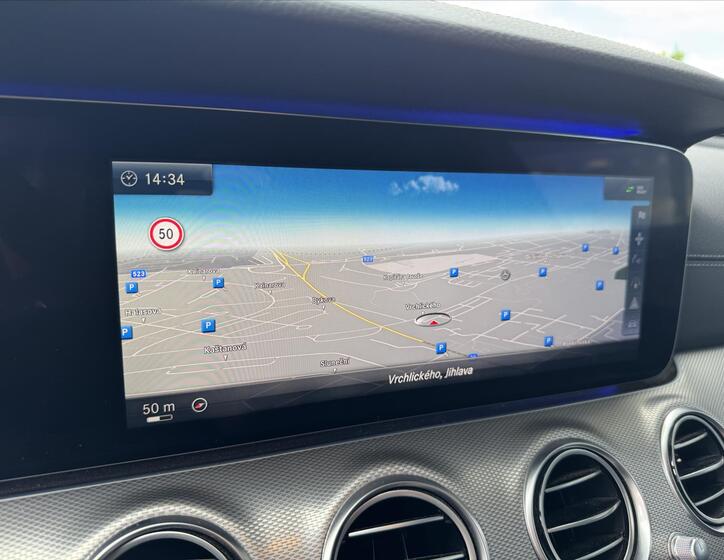 Mercedes-Benz Třídy E 10