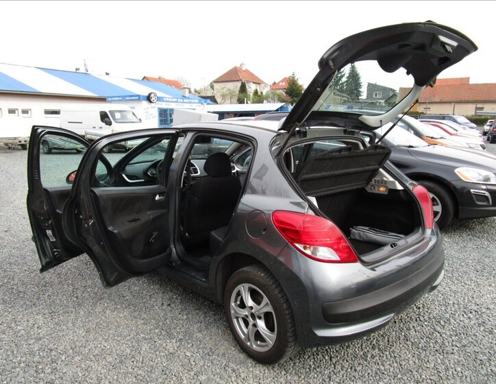 Peugeot 207 Hatchback 1,4 l 70 kw