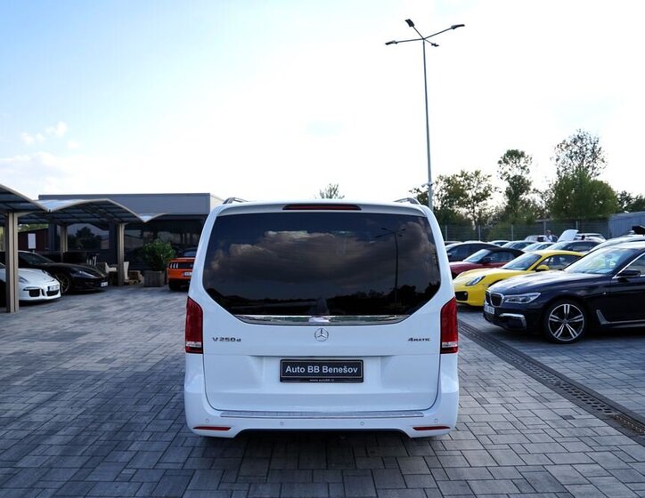 Mercedes-Benz Třídy V 5