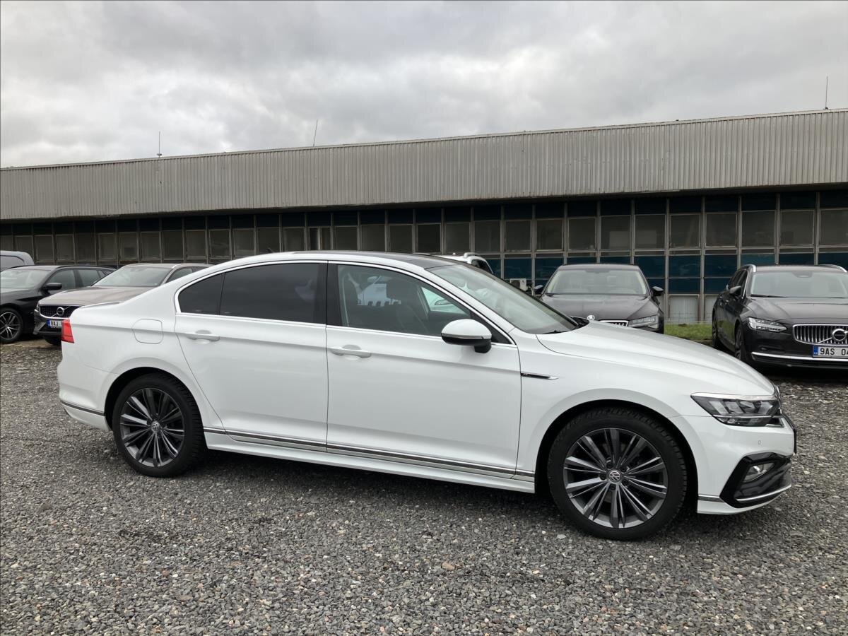 Volkswagen Passat Sedan / Limuzína 2,0 l 110 kw