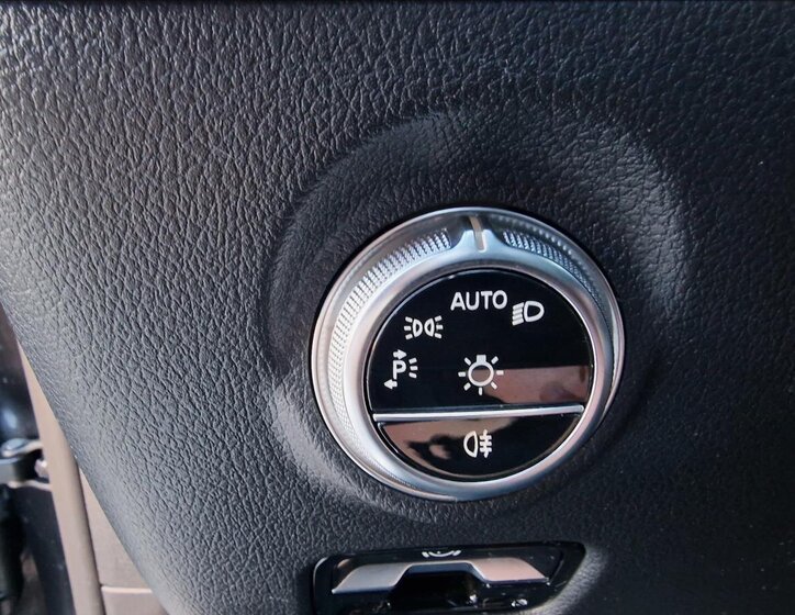 Mercedes-Benz Třídy C Sedan / Limuzína 2,0 l 147 kw