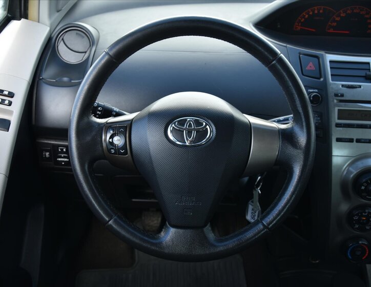 Toyota Yaris Hatchback 1,3 l 73 kw