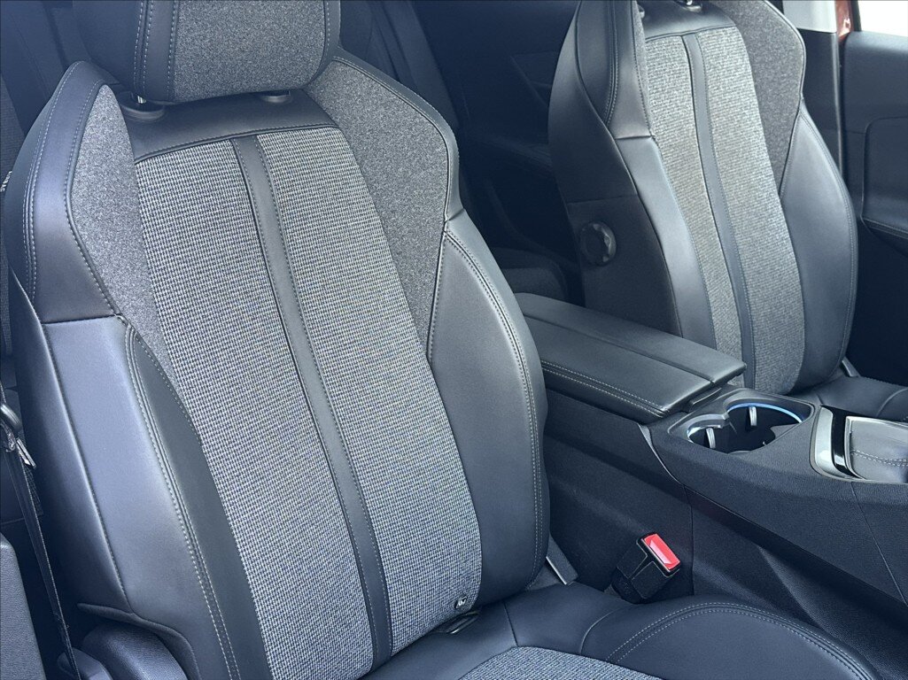 Peugeot 3008 SUV / Terénní 1,2 l 96 kw