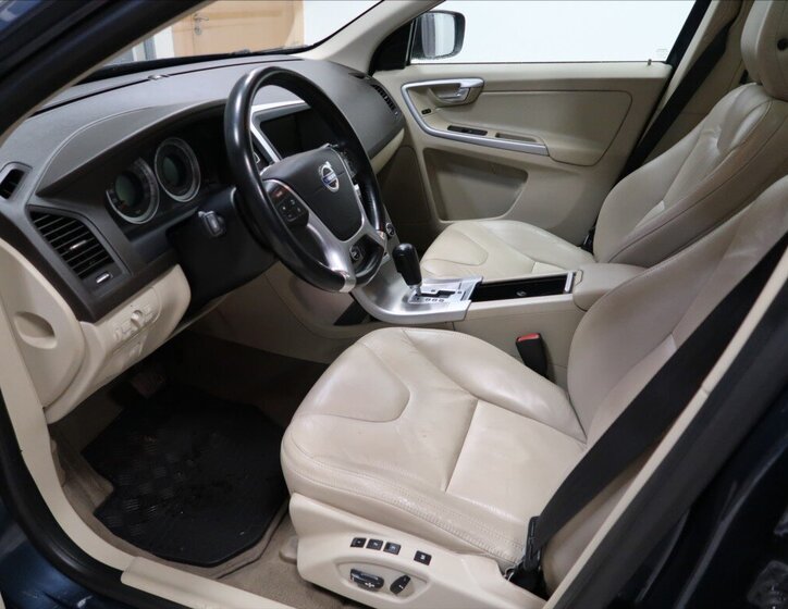 Volvo XC60 7