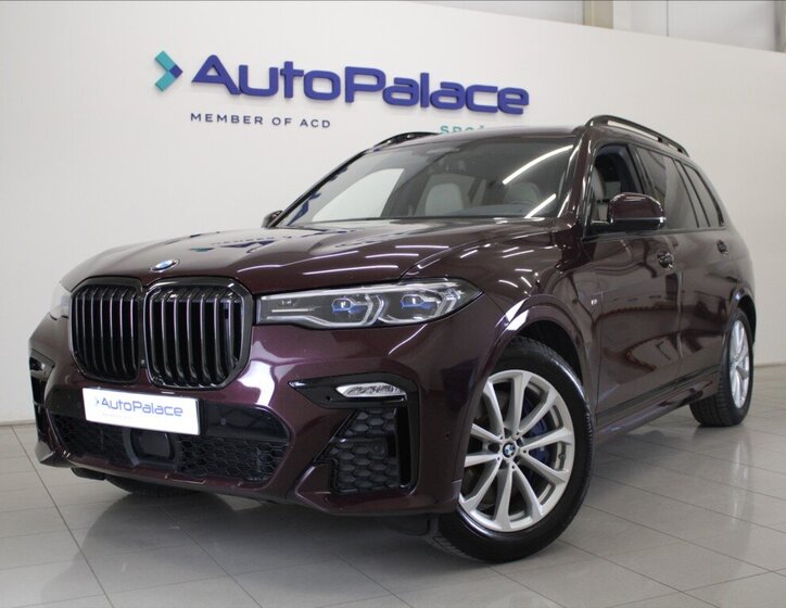 BMW X7 SUV / Terénní 3,0 l 250 kw