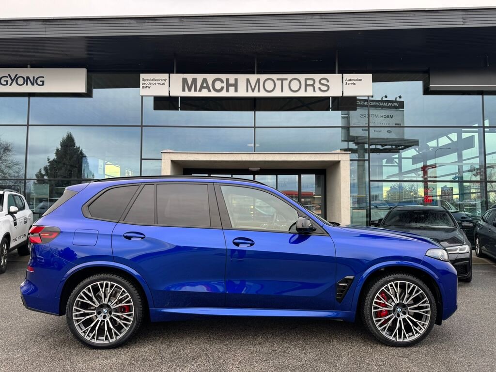 BMW X5 SUV / Terénní 4,4 l 390 kw