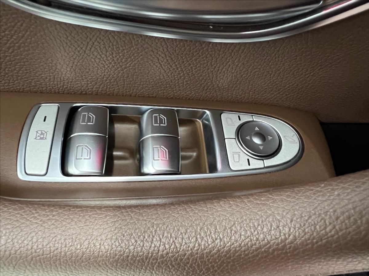 Mercedes-Benz Třídy E