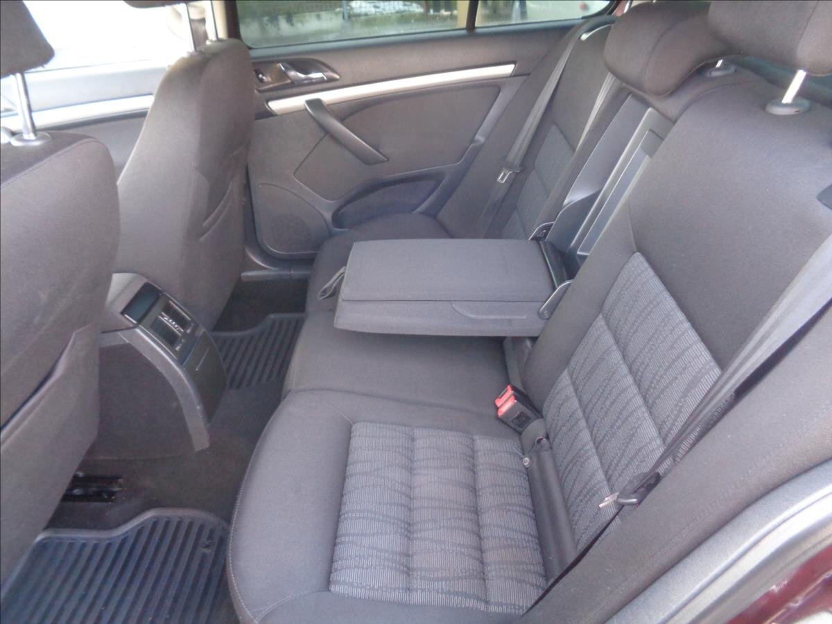 Škoda Octavia Sedan 1,6 l 77 kw