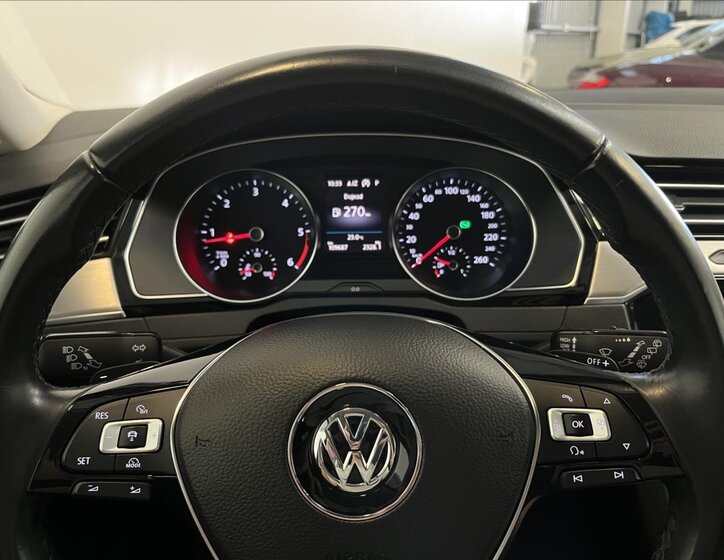 Volkswagen Passat Kombi 2,0 l 140 kw