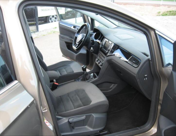 Volkswagen Golf Sportsvan 10