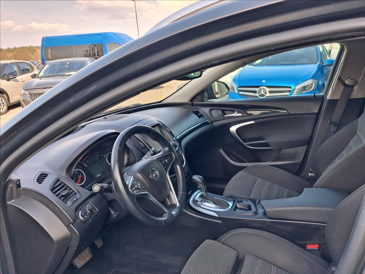 Opel Insignia Kombi 2,0 l 120 kw