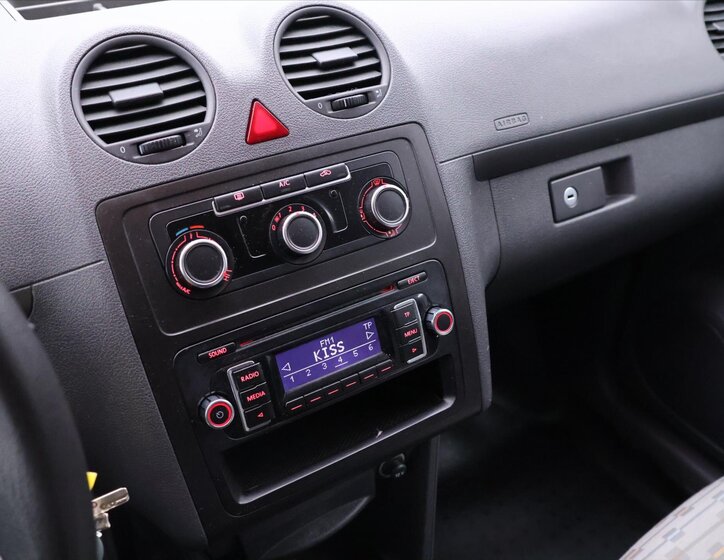 Volkswagen Caddy Skříň 2,0 l 81 kw