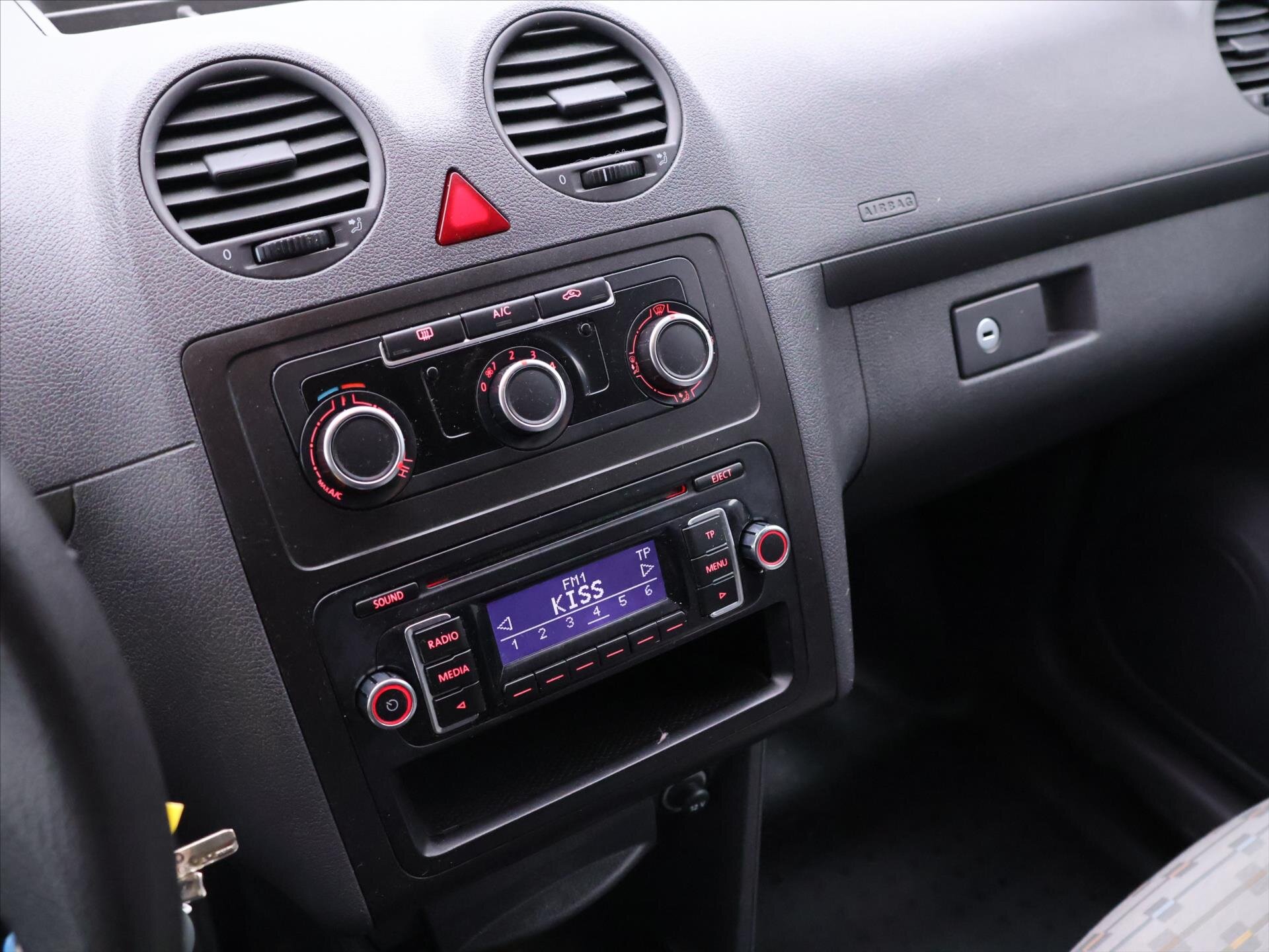 Volkswagen Caddy Skříň 2,0 l 81 kw