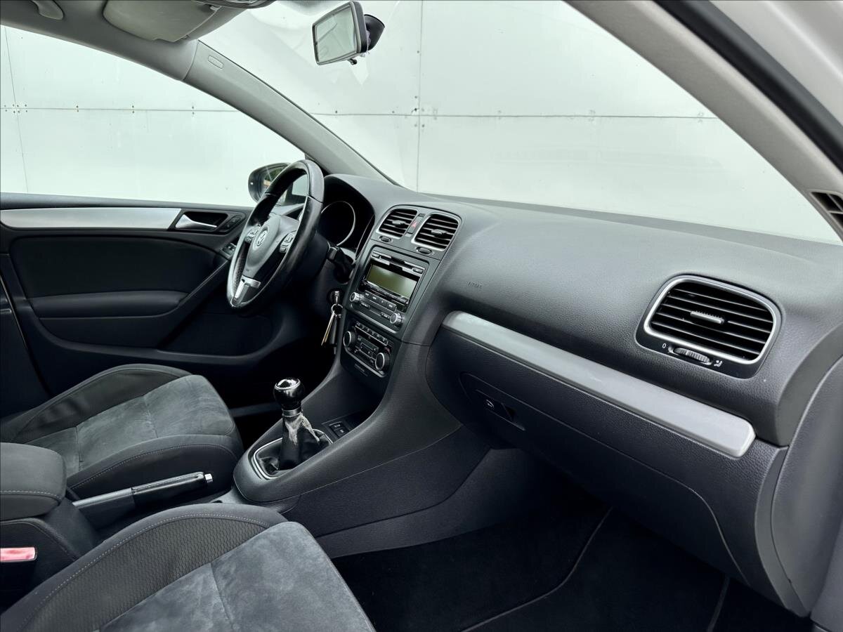 Volkswagen Golf Hatchback 1,6 l 75 kw